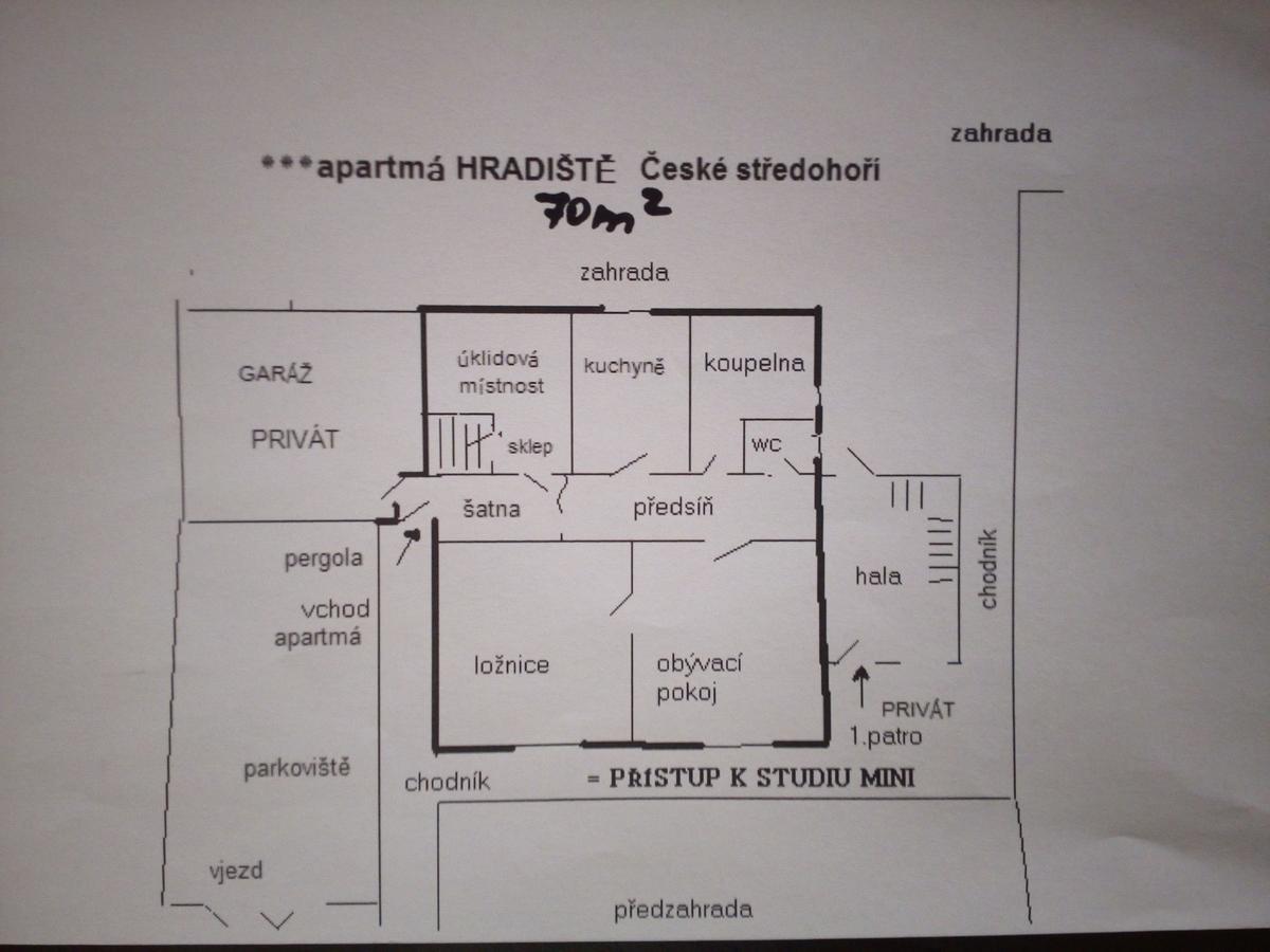 Apartments Ceske Stredohori テプリツェ エクステリア 写真